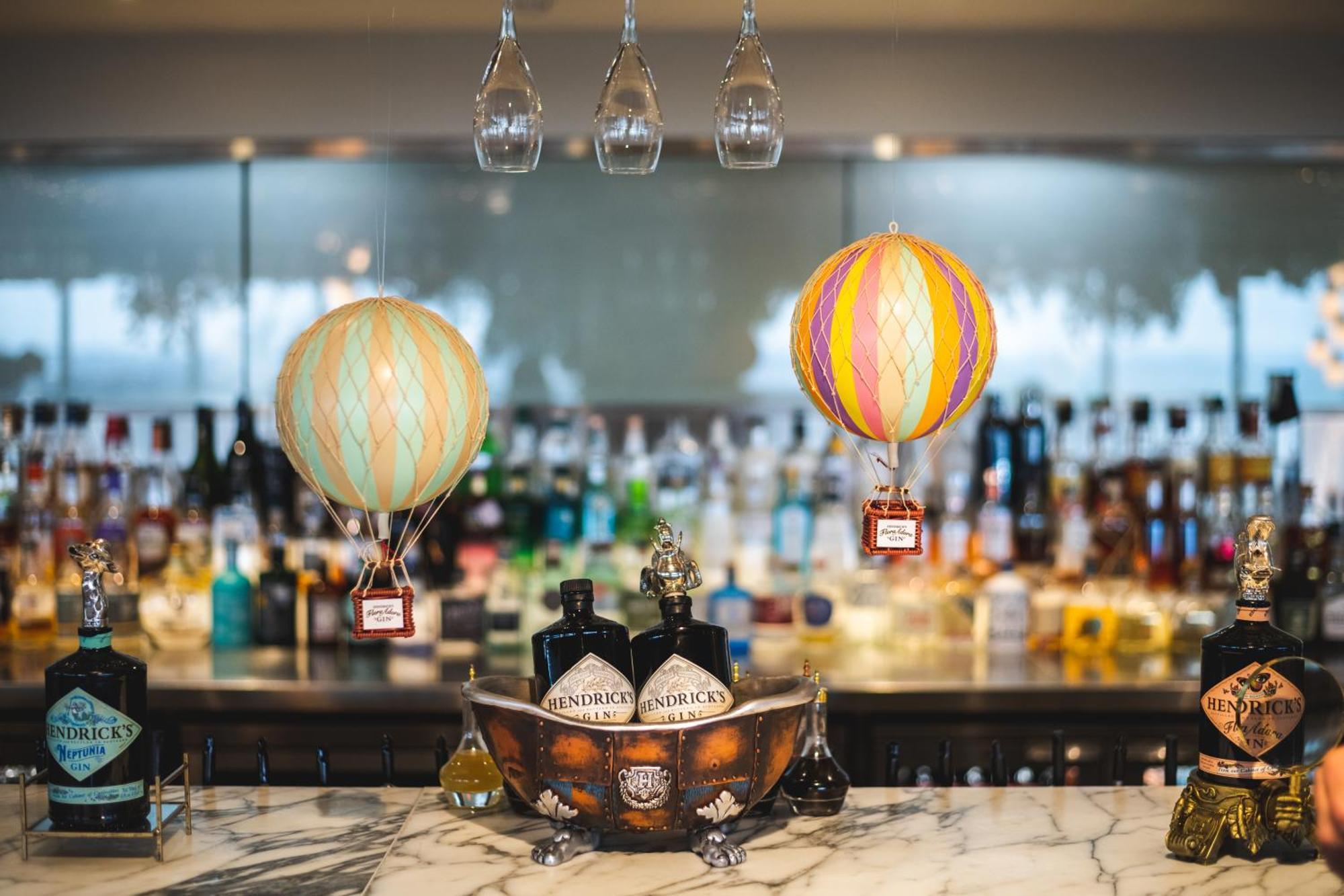 Harbour Hotel & Spa Southampton Bagian luar foto The bar at the 1900 restaurant