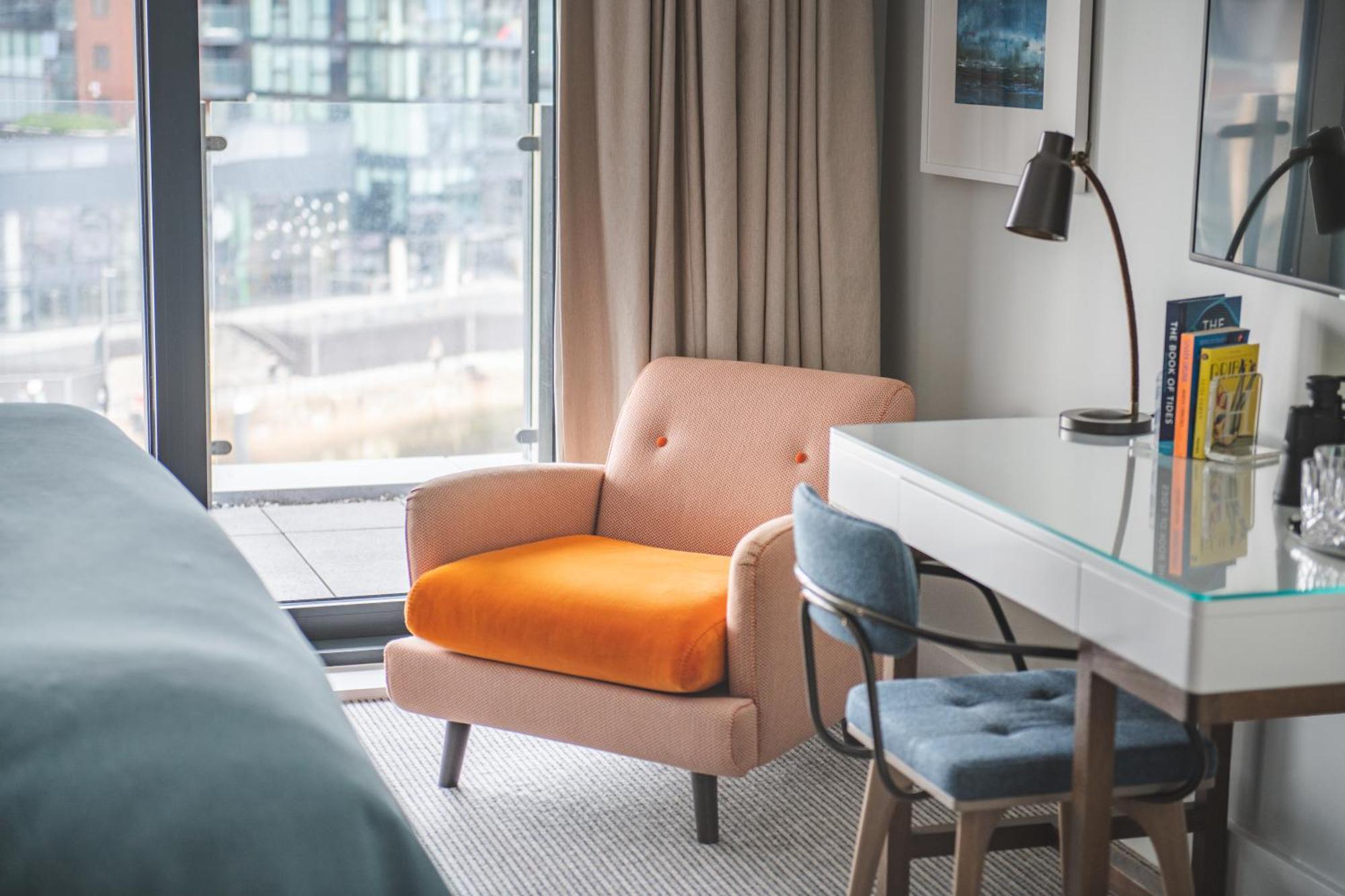 Harbour Hotel & Spa Southampton Ruang foto A room at the hotel