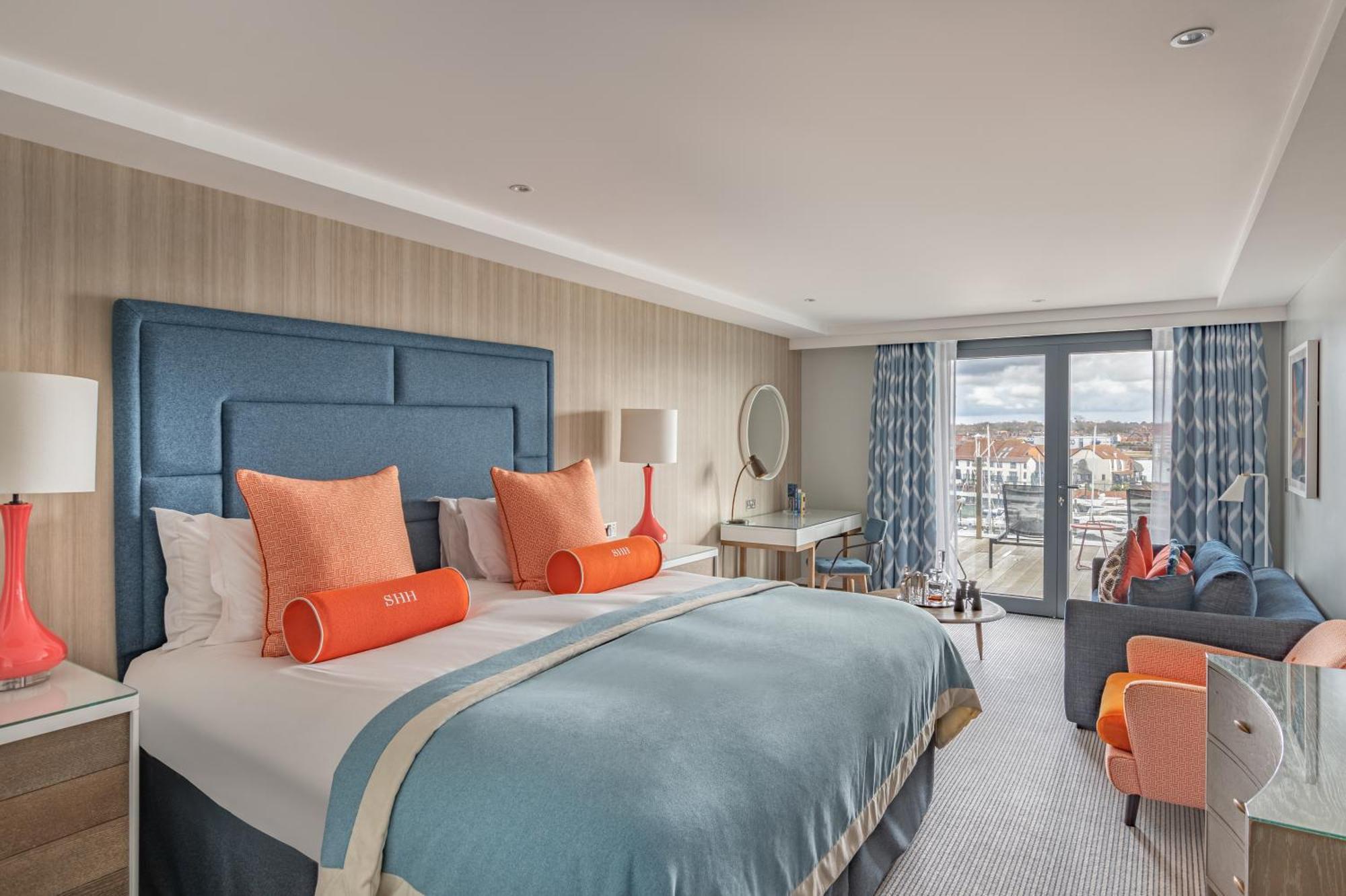 Harbour Hotel & Spa Southampton Bagian luar foto A bedroom at The Haven