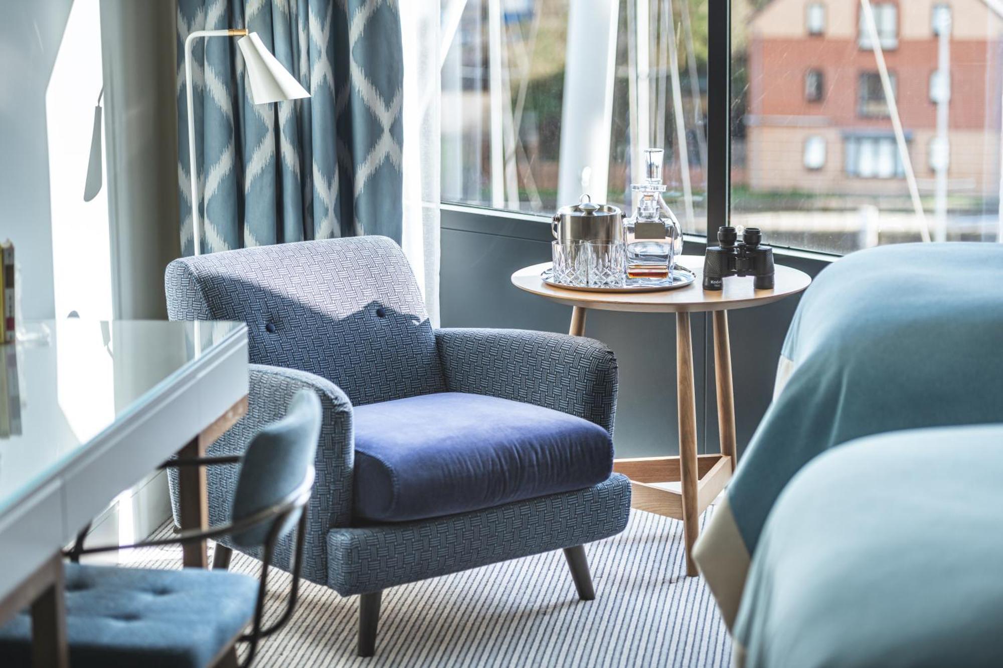 Harbour Hotel & Spa Southampton Bagian luar foto A room at the hotel